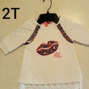 Girls clothing